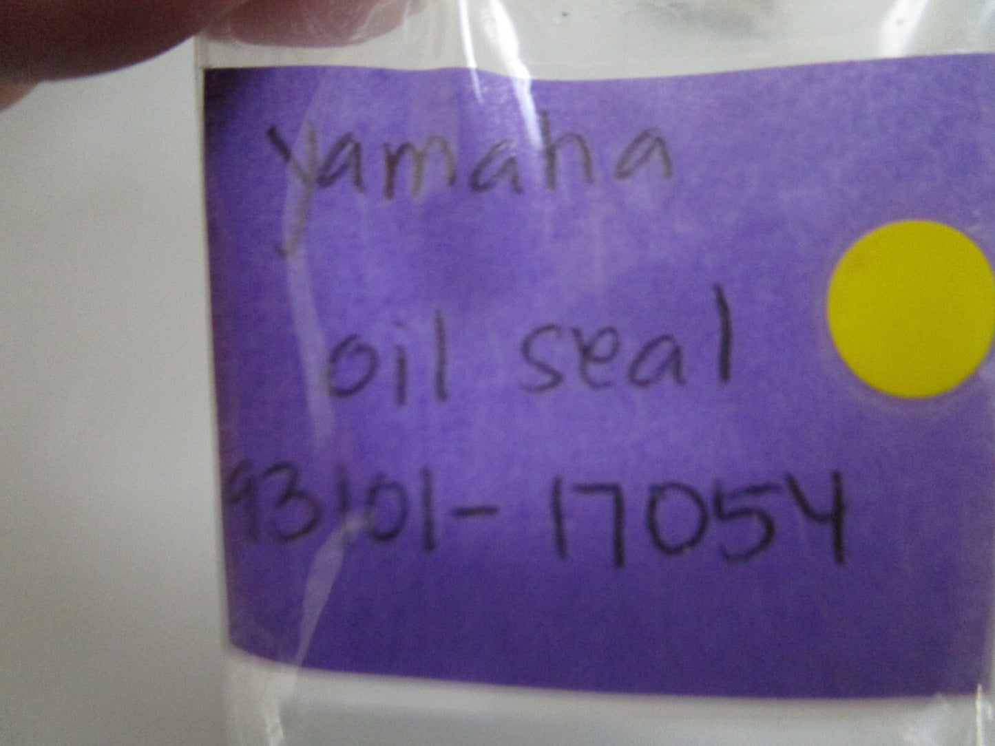 *NEW OEM* 0810 Yamaha Oil Seal 93101-17054