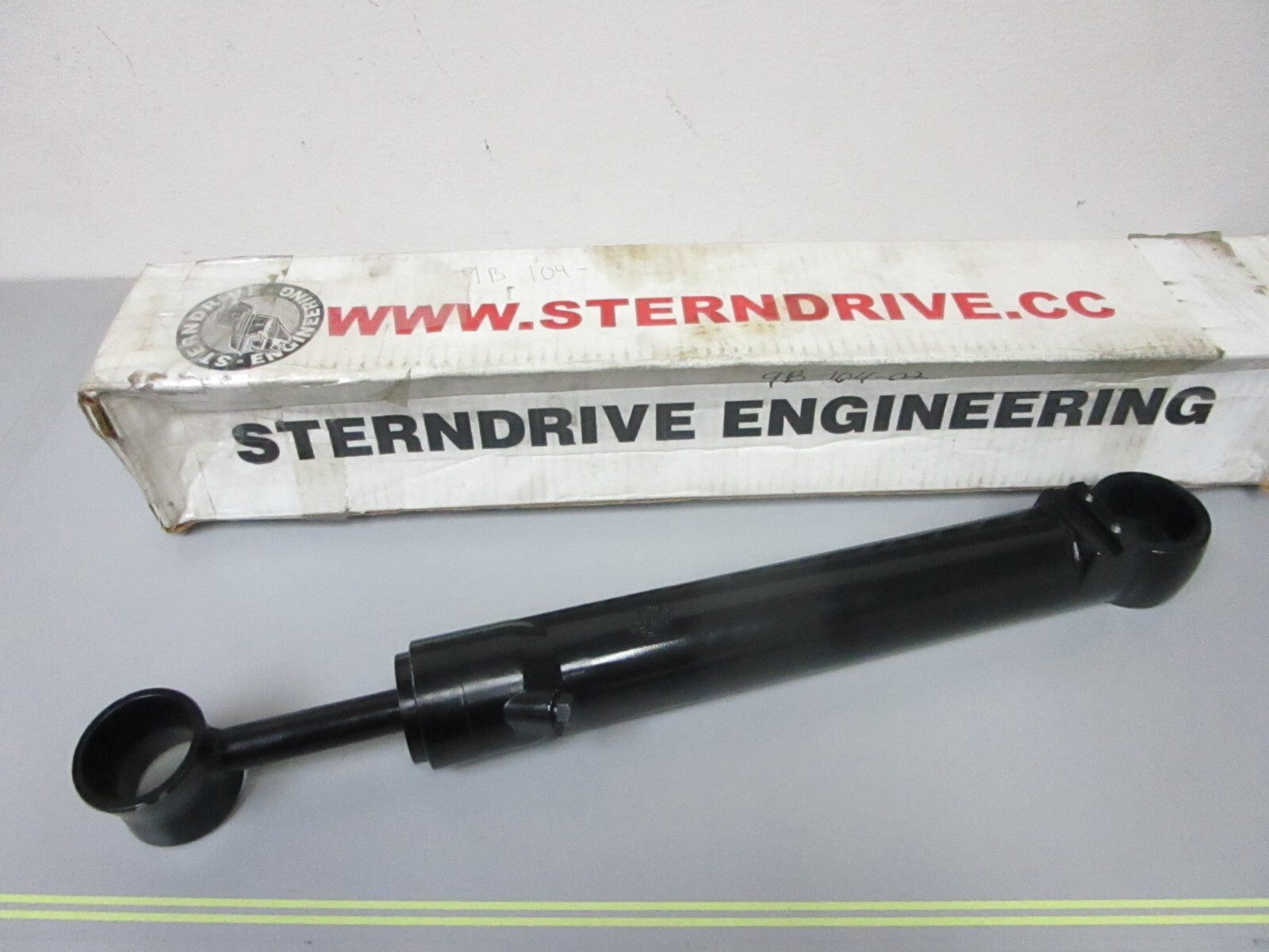 *NEW* 0720 SEI Port Trim Cylinder Assembly 9B-104-02 Replaces: Mercury 98703A3