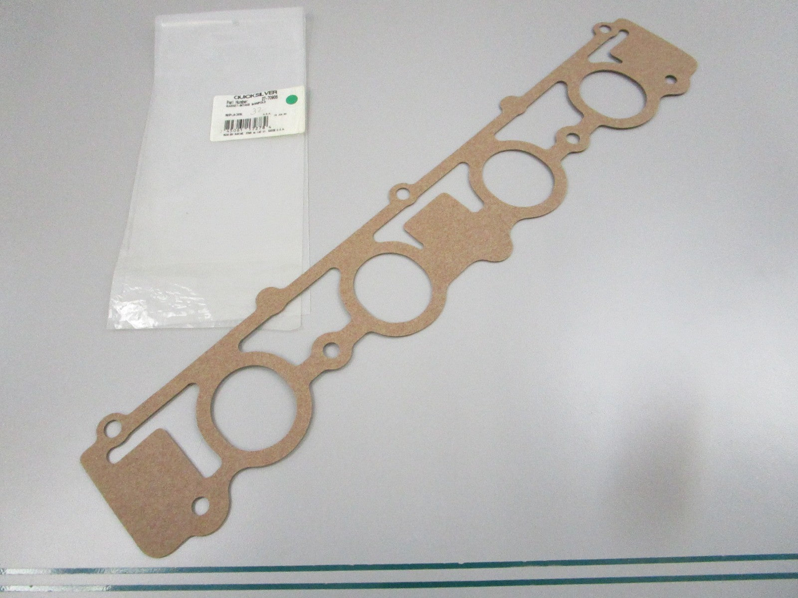 NEW OEM 27-70905 Mercury Quicksilver Gasket 0810
