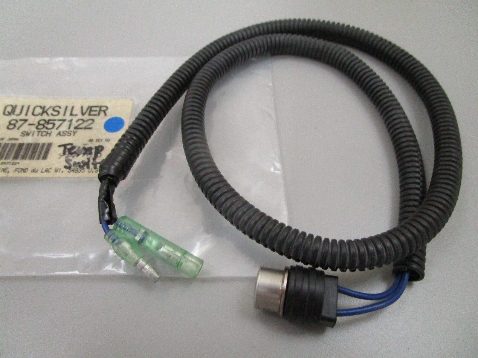 *NEW OEM* 0810 Mercury Quicksilver Temperature Switch 87-857122