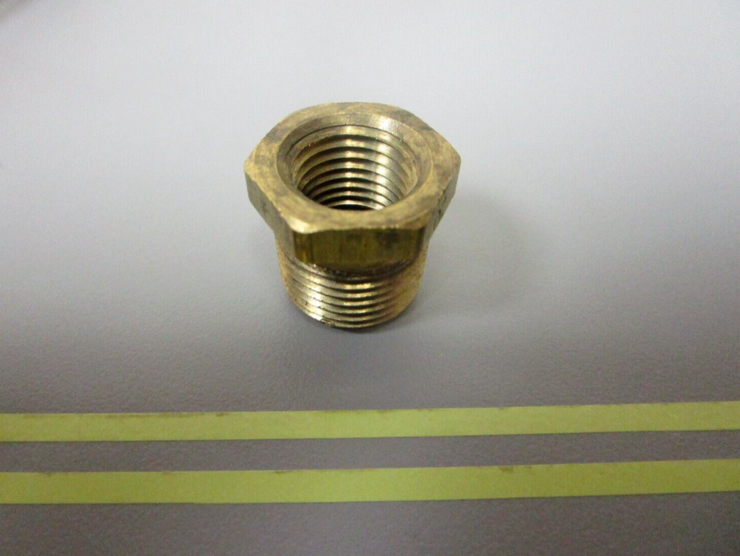 *NEW OEM* 0810 Volvo Penta Bushing 3857816