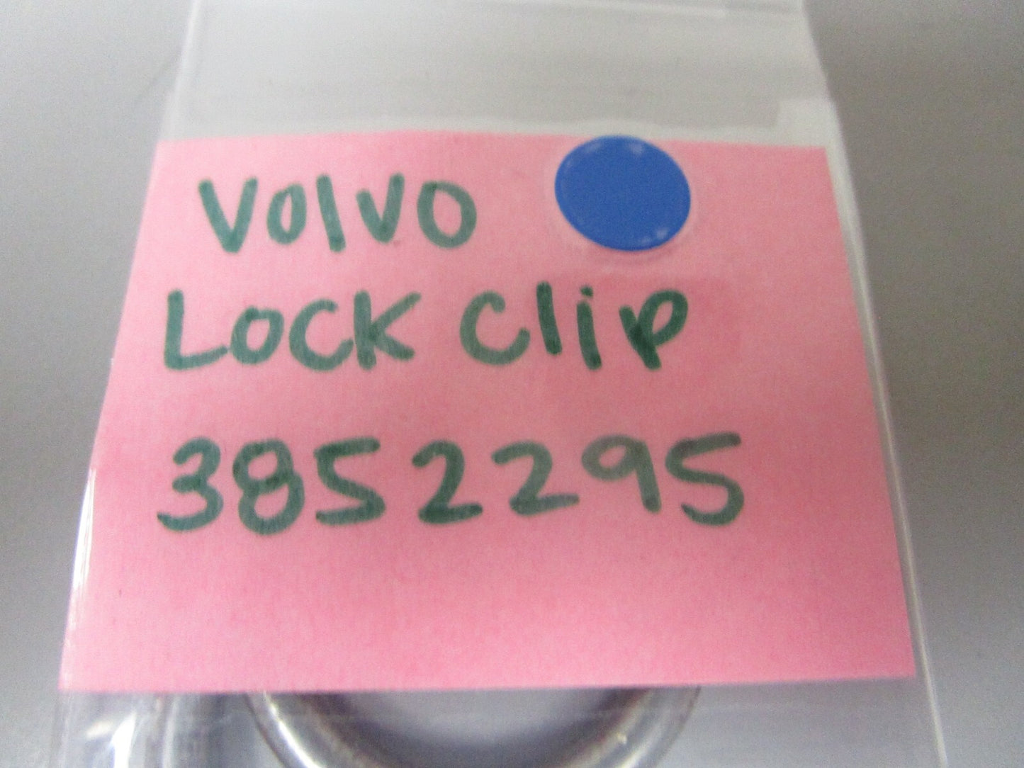 *NEW OEM* (LOT OF 2) 0810 Volvo Penta Lock Clip 3852295