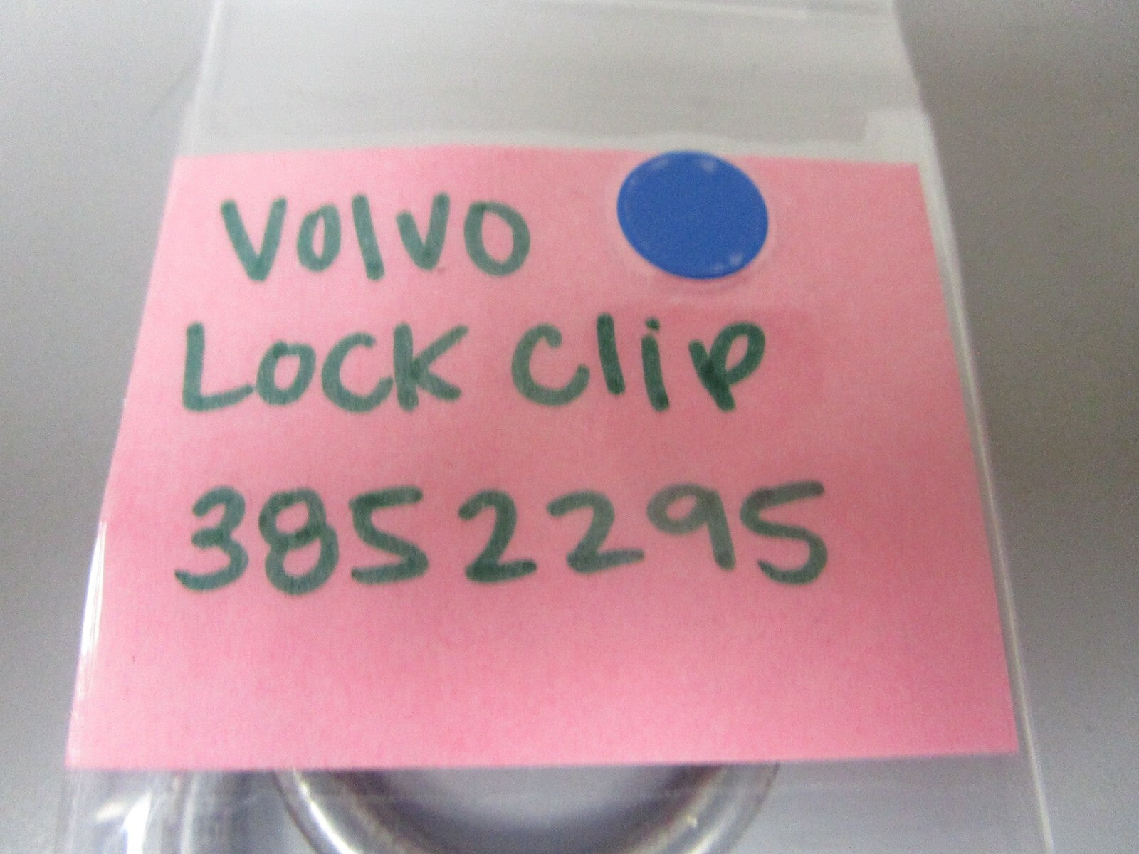 *NEW OEM* (LOT OF 2) 0810 Volvo Penta Lock Clip 3852295