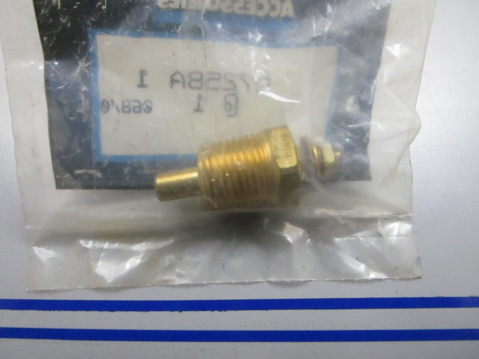 *NEW OEM* 0810 Mercury Quicksilver Sender Assembly 97258A1