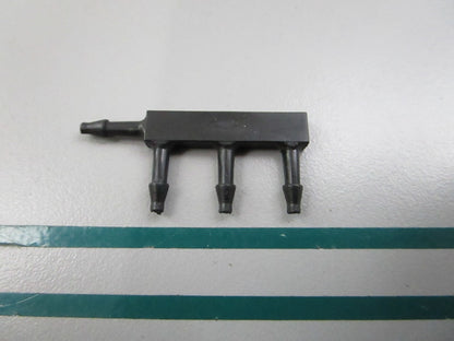 NEW OEM 336511 0336511 OMC Johnson Evinrude Drain Hose Fitting 0810
