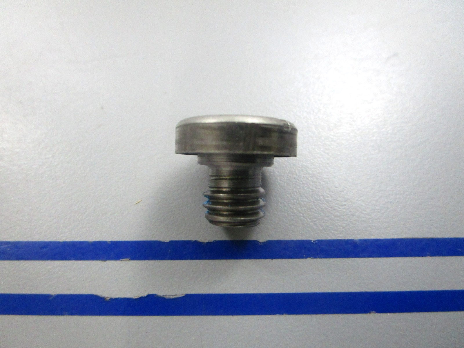 NEW OEM 912349 0912349 OMC Johnson Evinrude Plug 0810