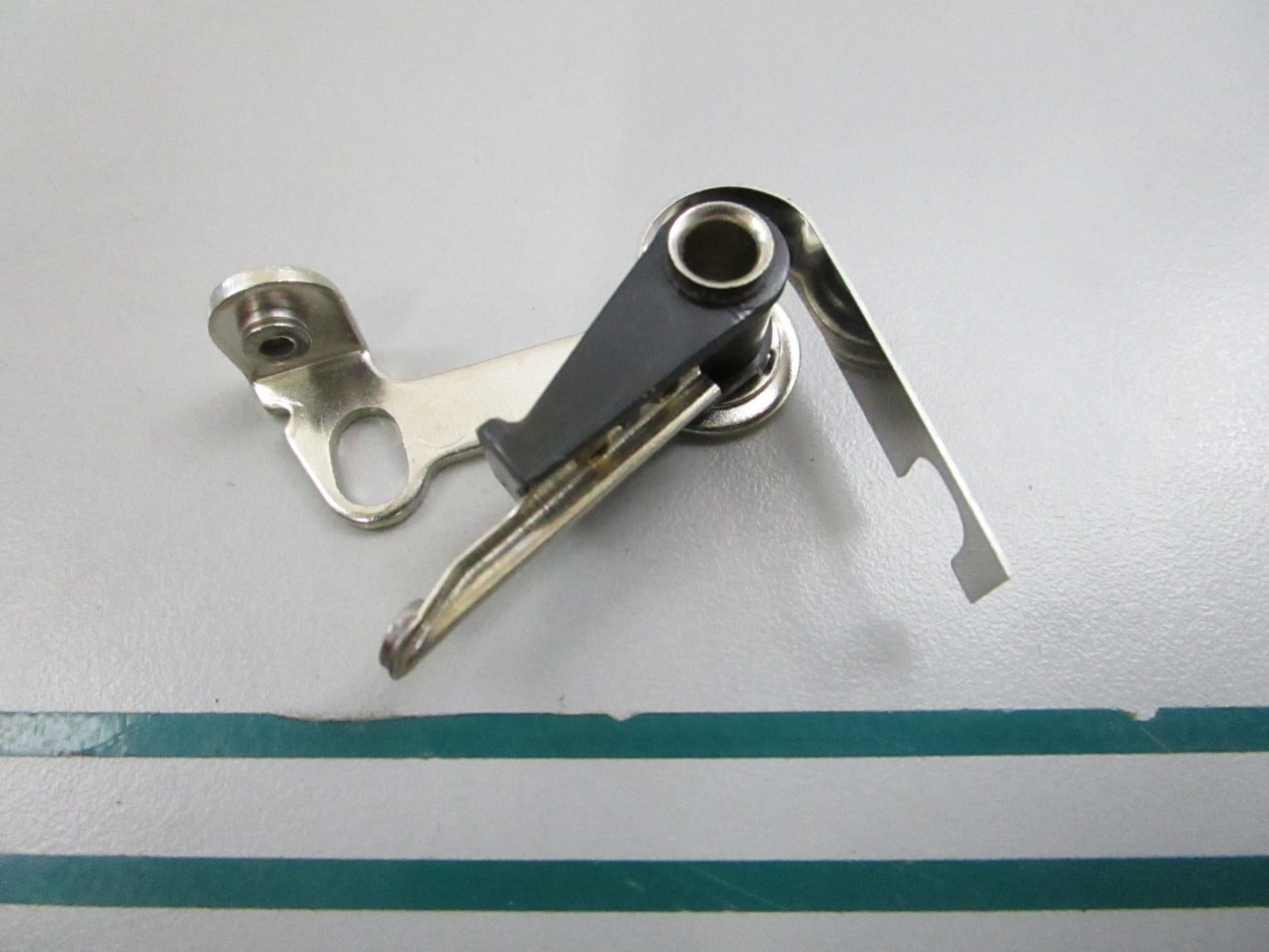 NEW OEM 855846 Volvo Penta Contact Point 0810