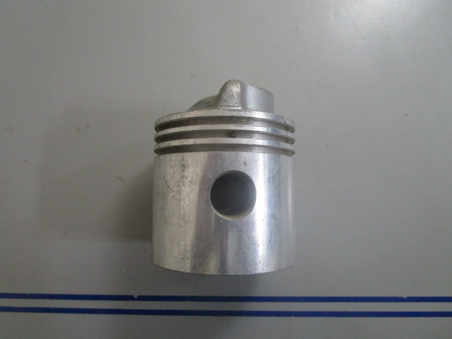 *NEW OEM* 0810 OMC Johnson Evinrude Piston 307851 378285 0307851 0378285