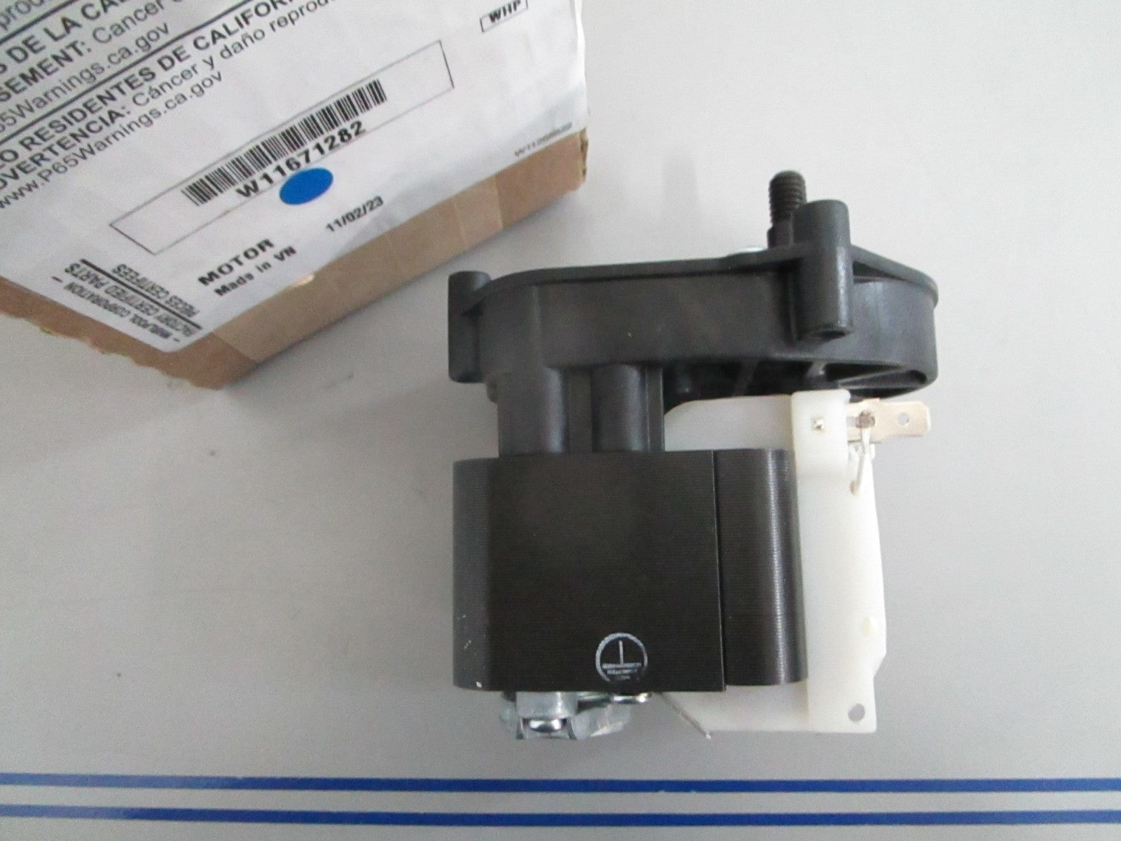 *NEW OEM* 0820 Whirlpool Motor W11671282