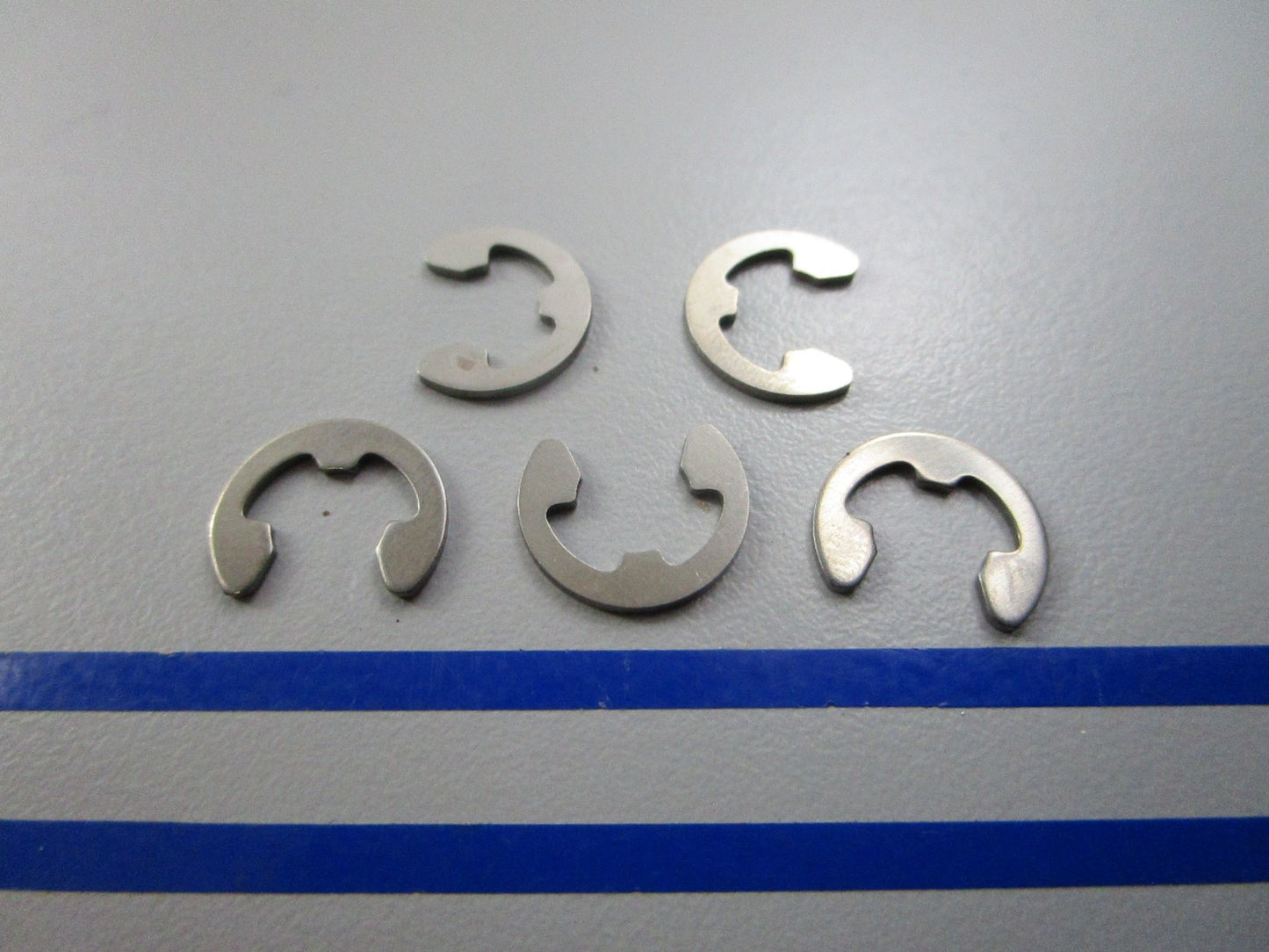 NEW OEM (LOT OF 5) 09383-08004 Suzuki E-Ring 0810