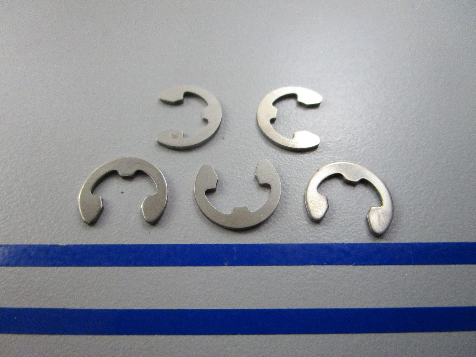 NEW OEM (LOT OF 5) 09383-08004 Suzuki E-Ring 0810
