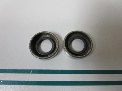 NEW OEM (LOT OF 2) 318972 0318972 OMC Johnson Evinrude Seal 0810