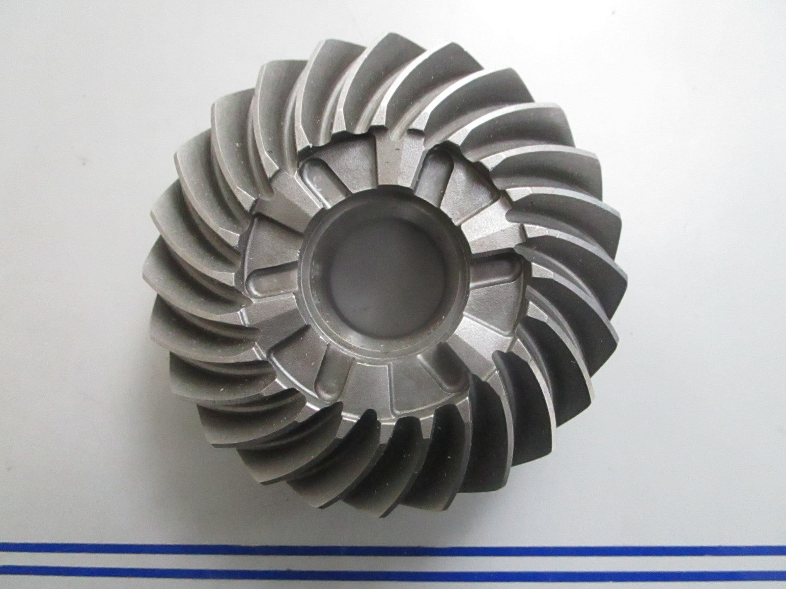 *NEW OEM* 0820 OMC Johnson Evinrude 24T Gear 347375 0347375