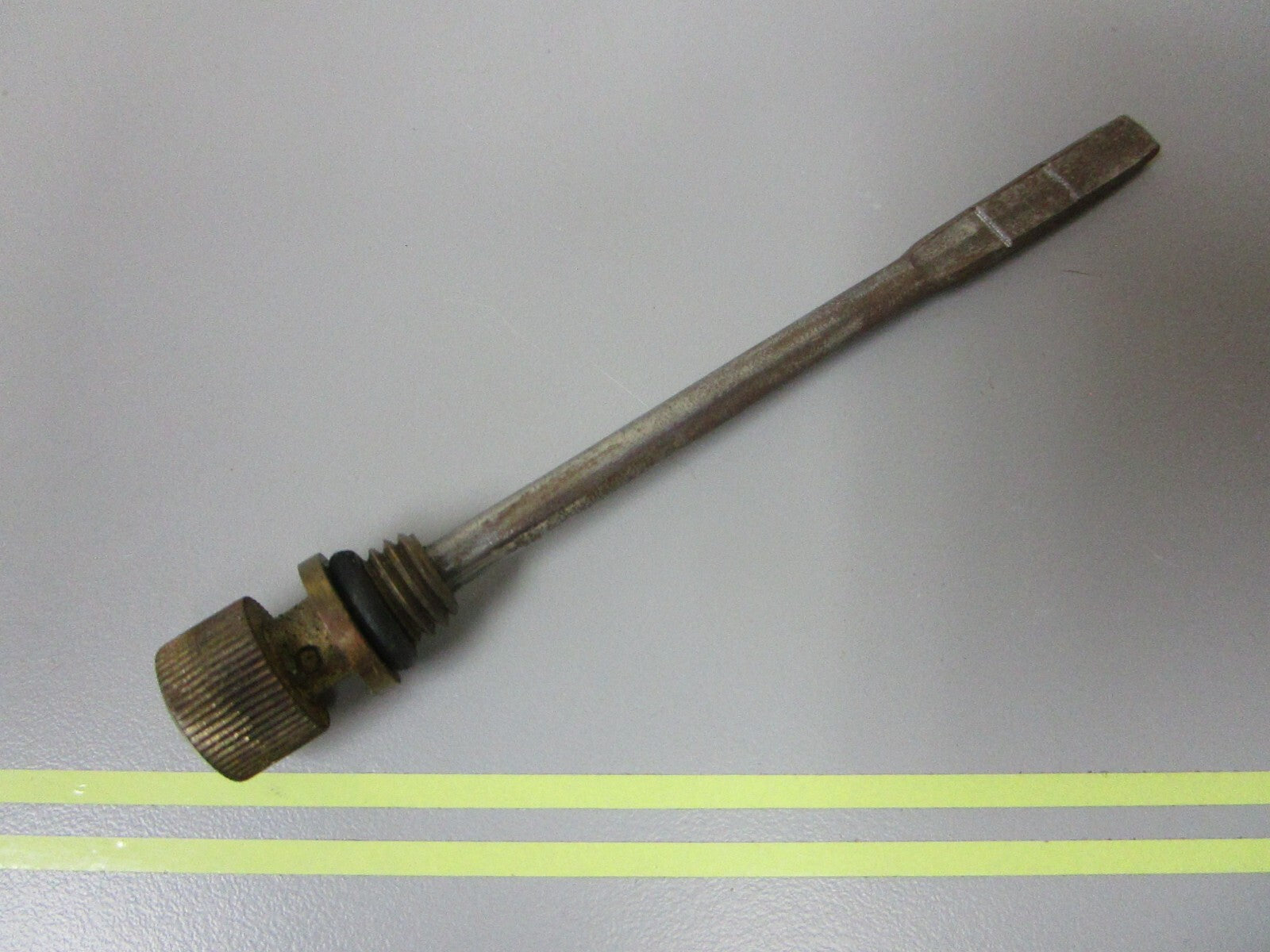 *NEW OEM* 0810 Volvo Penta Oil Dipstick 827341