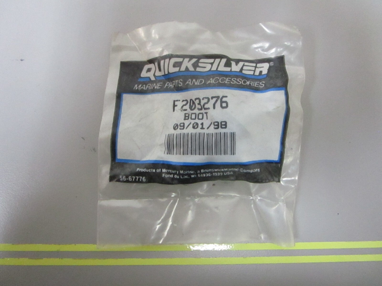 *NEW OEM* 0810 Mercury Quicksilver Boot F203276