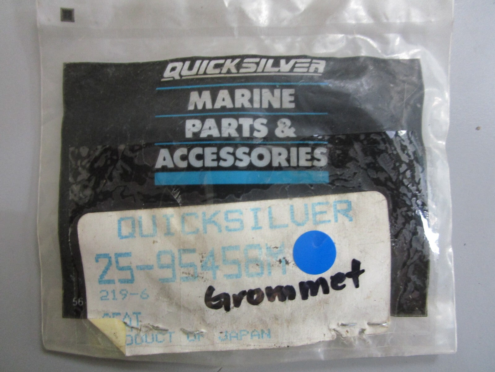 *NEW OEM* 0810 Mercury Quicksilver Grommet 25-95458M