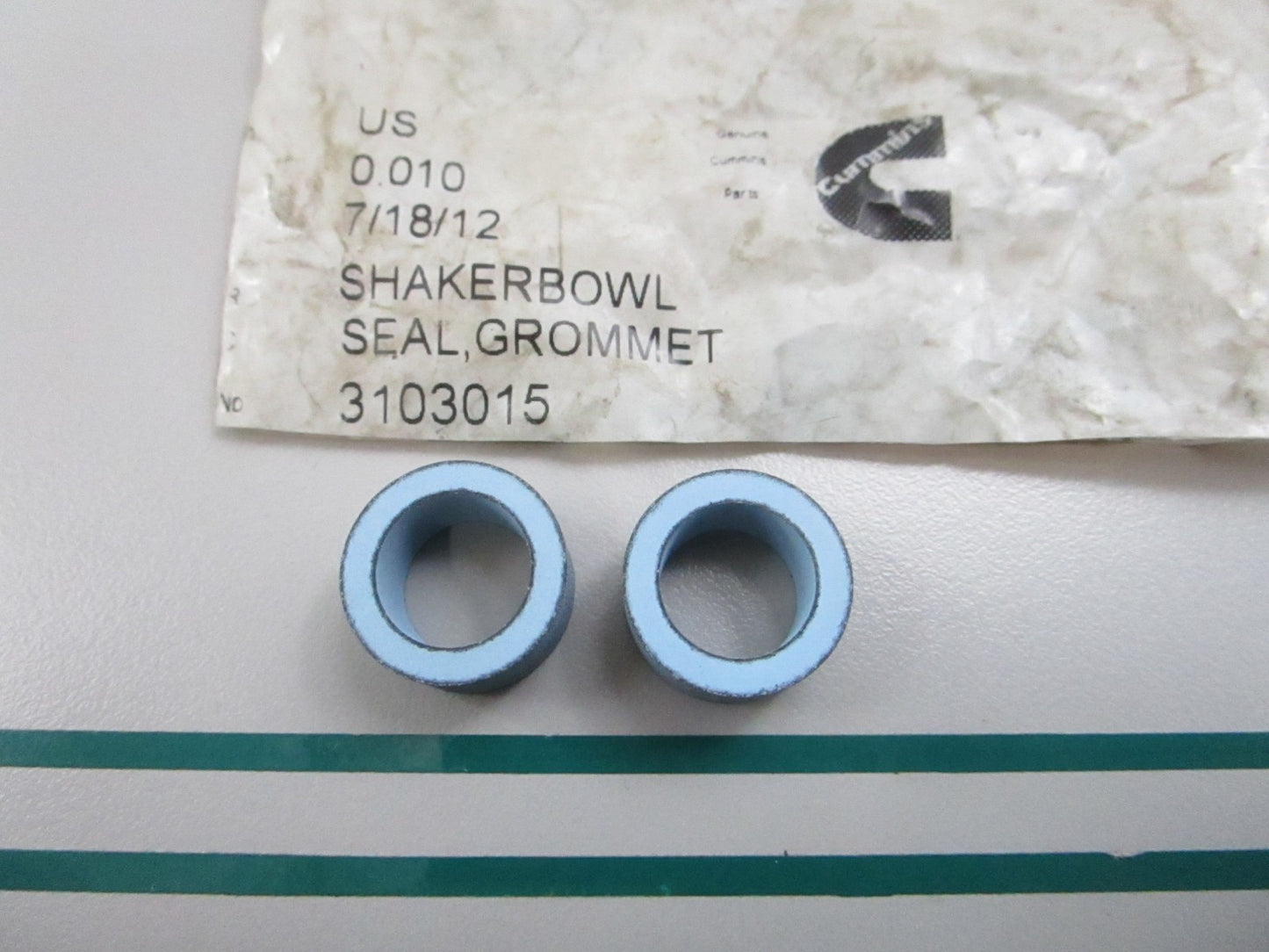 NEW OEM (LOT OF 2) 3103015  Cummins Grommet Seal 0810