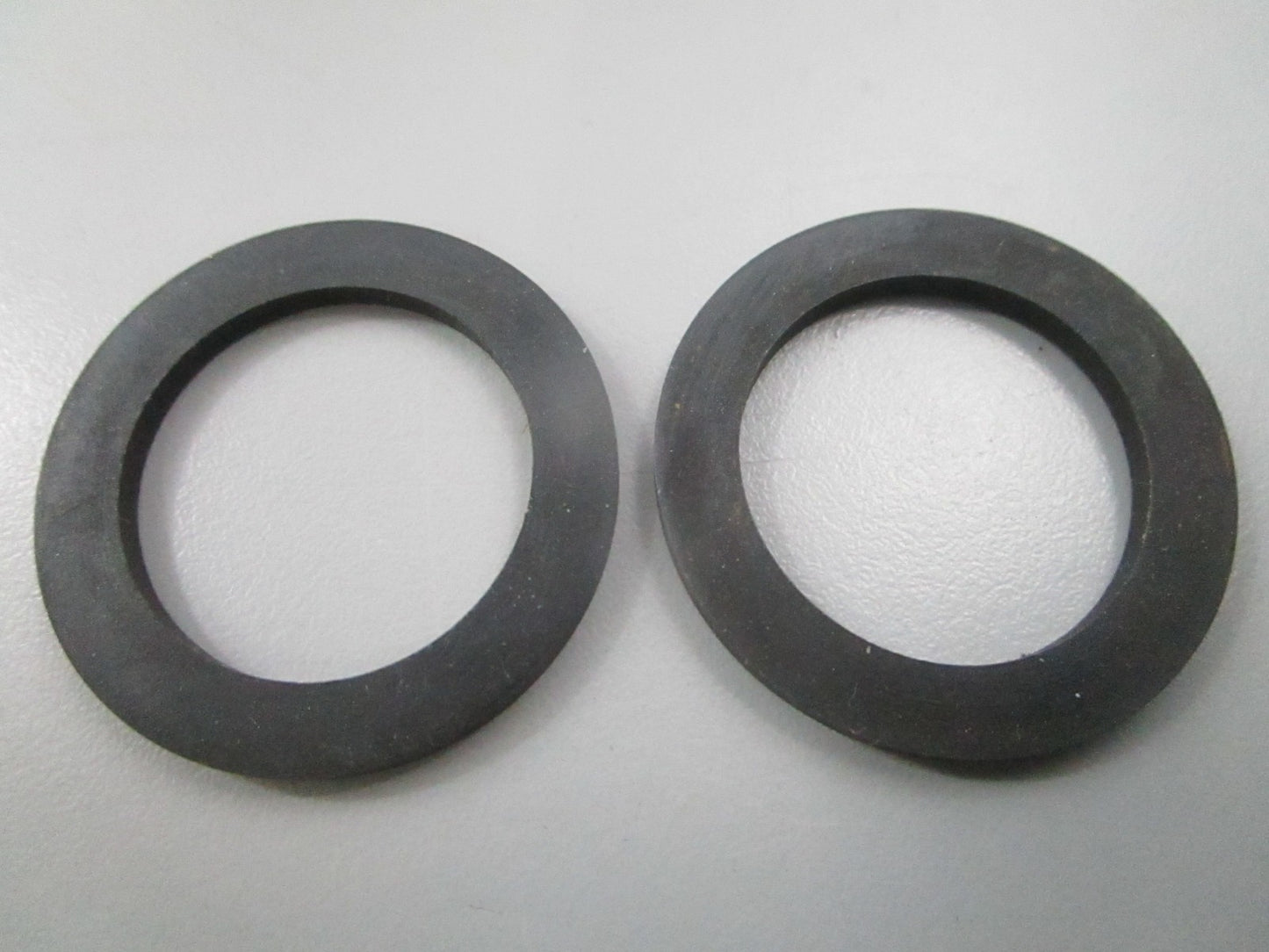 NEW OEM (LOT OF 2) 307538 0307538 OMC Johnson Evinrude Gasket 0810