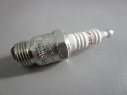 NEW OEM (LOT OF 8) RF10C Champion Spark Plug 0820