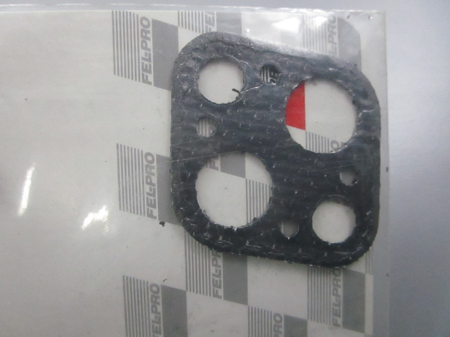 *NEW* 0810 Fel-Pro EGR Gasket 70152
