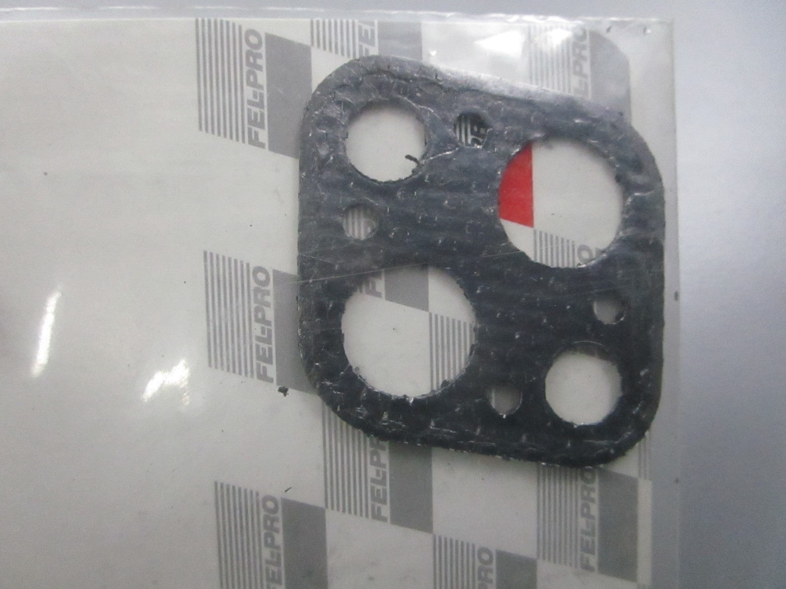 *NEW* 0810 Fel-Pro EGR Gasket 70152