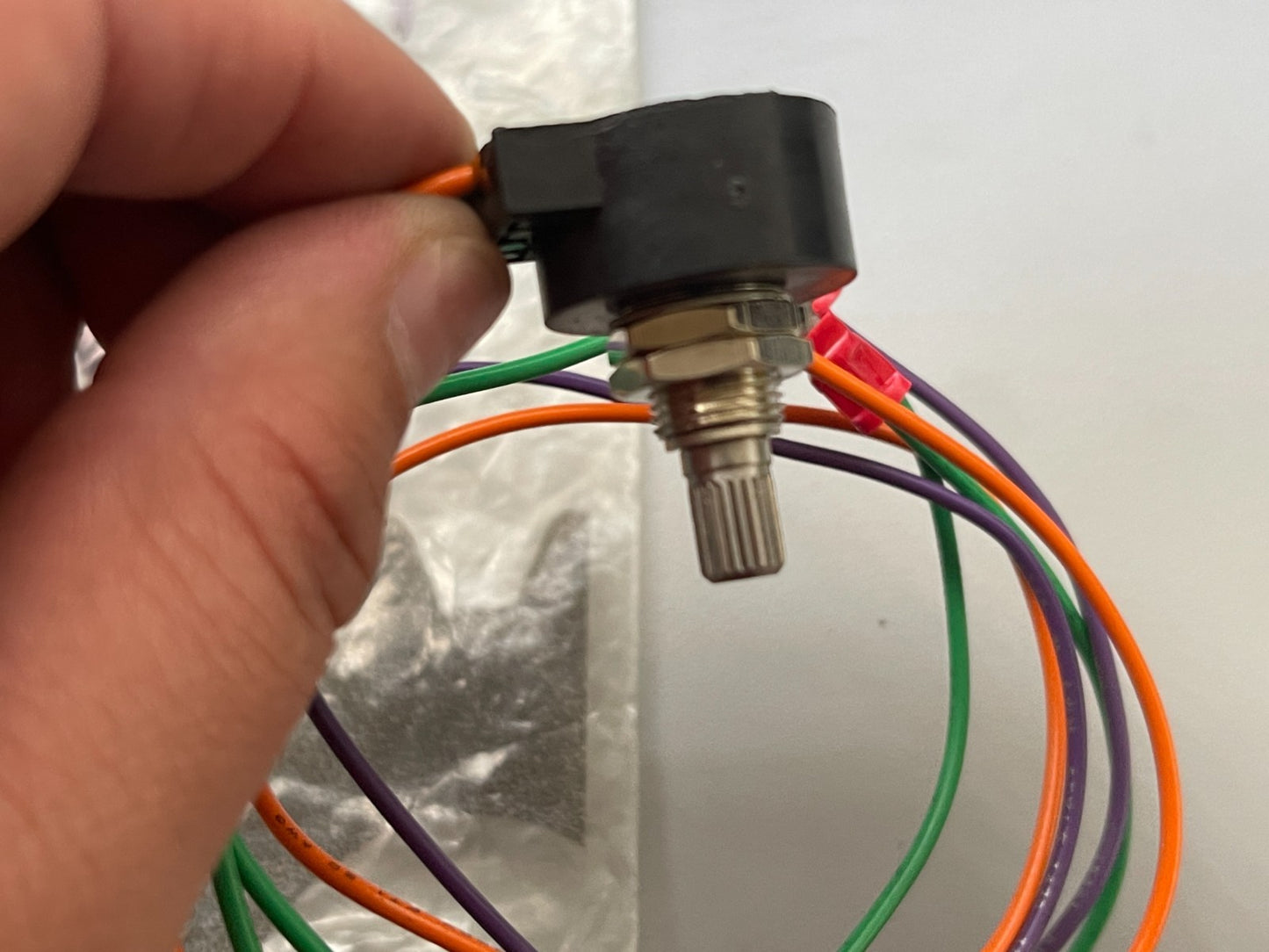 *NEW OEM* 0720 Crown Potentiometer 143527