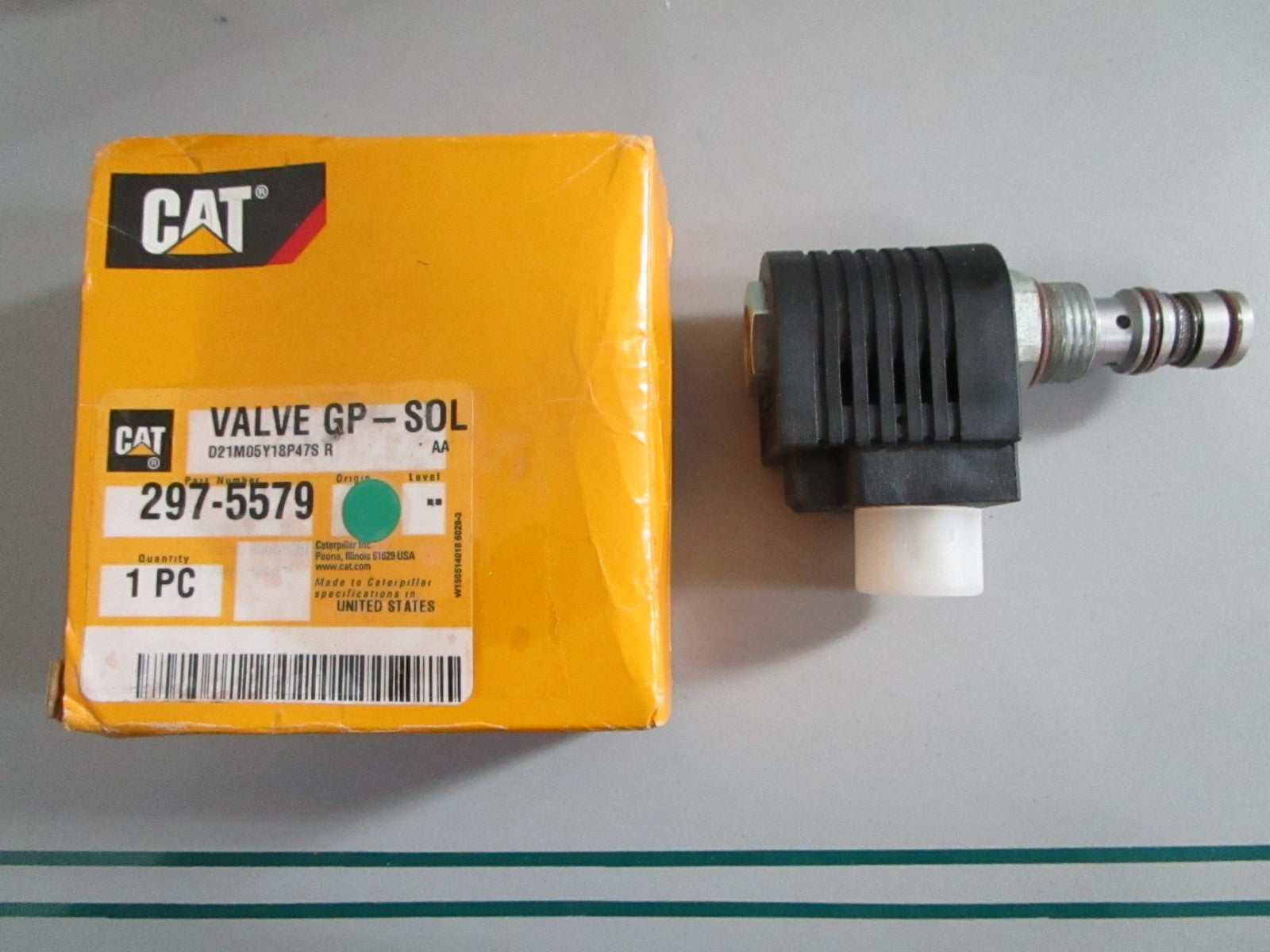 NEW OEM 297-5579 CAT Solenoid Valve 0820