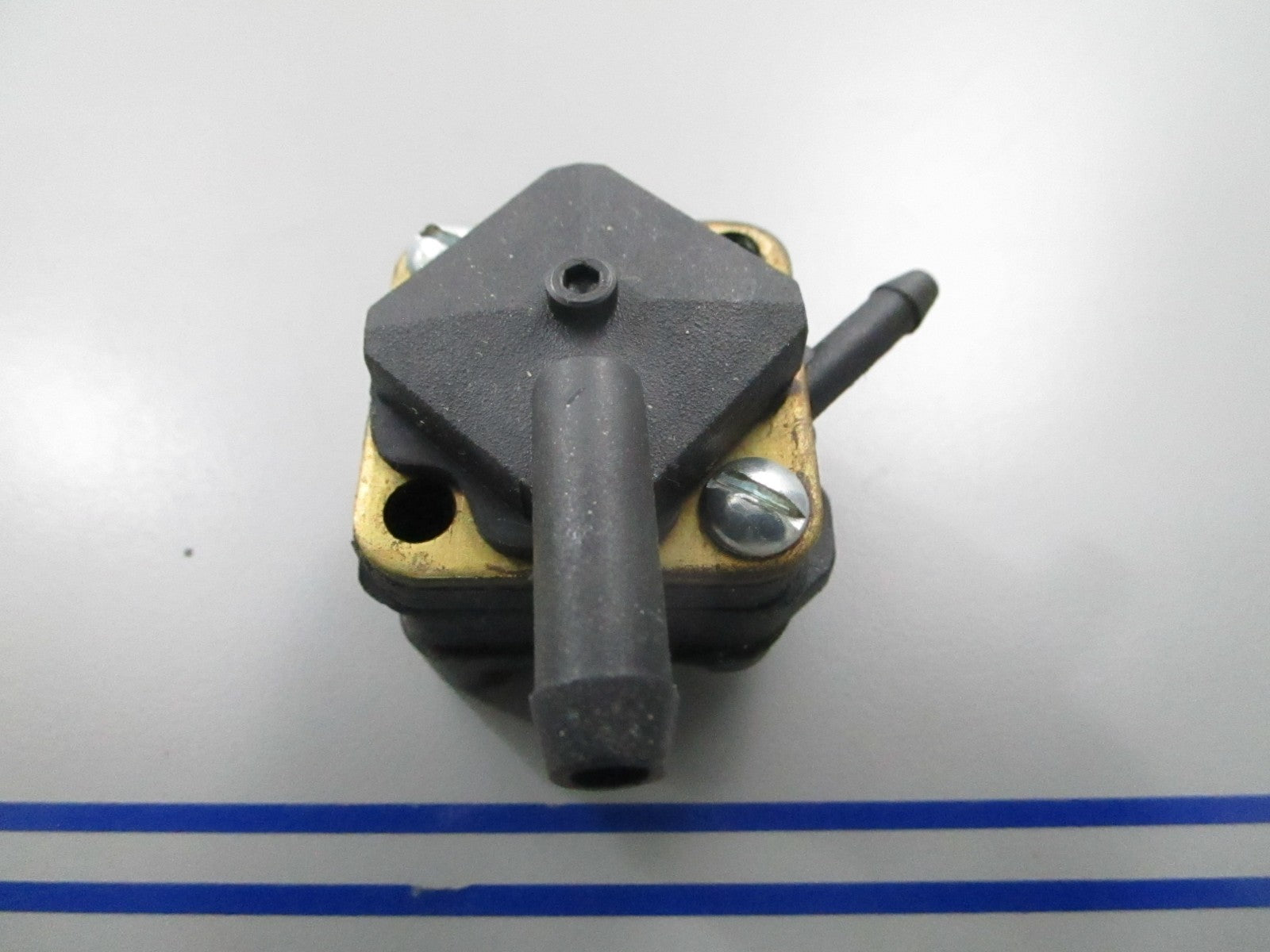 *NEW OEM* 0810 Mercury Quicksilver Fuel Pump Assembly 879077