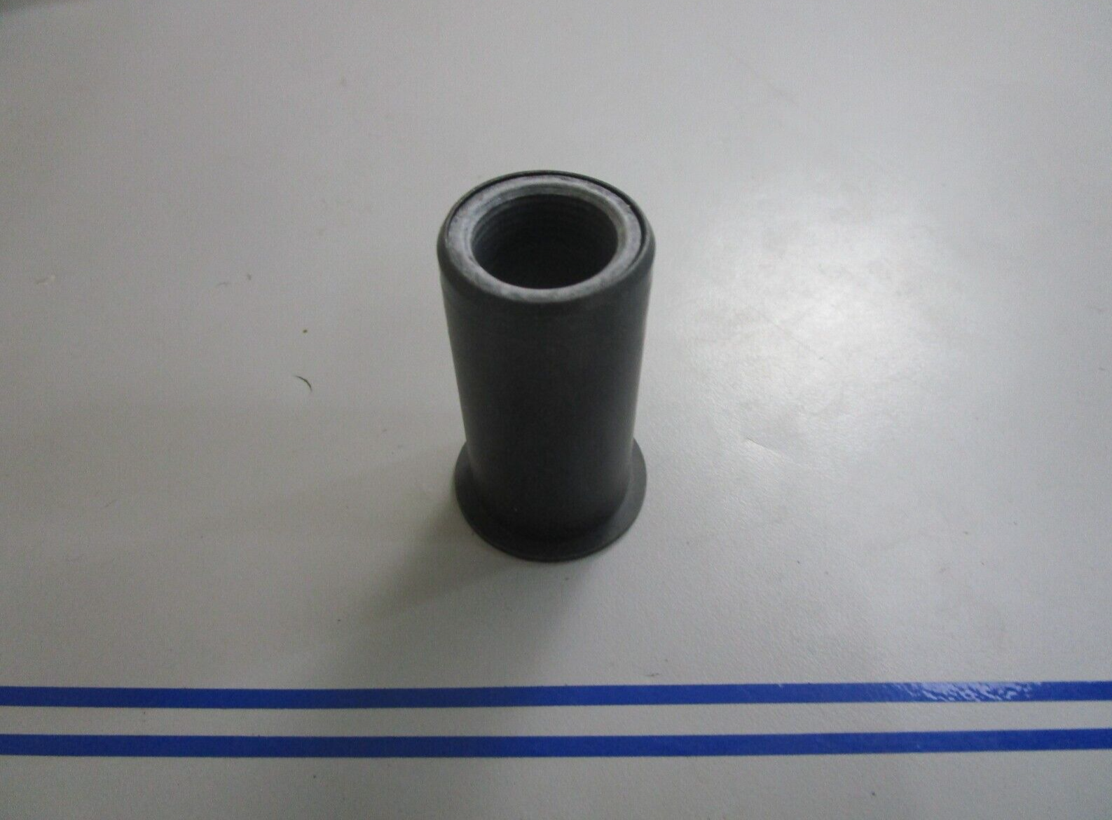 *NEW OEM* 0810 Mercury Quicksilver Water Seal 8235471