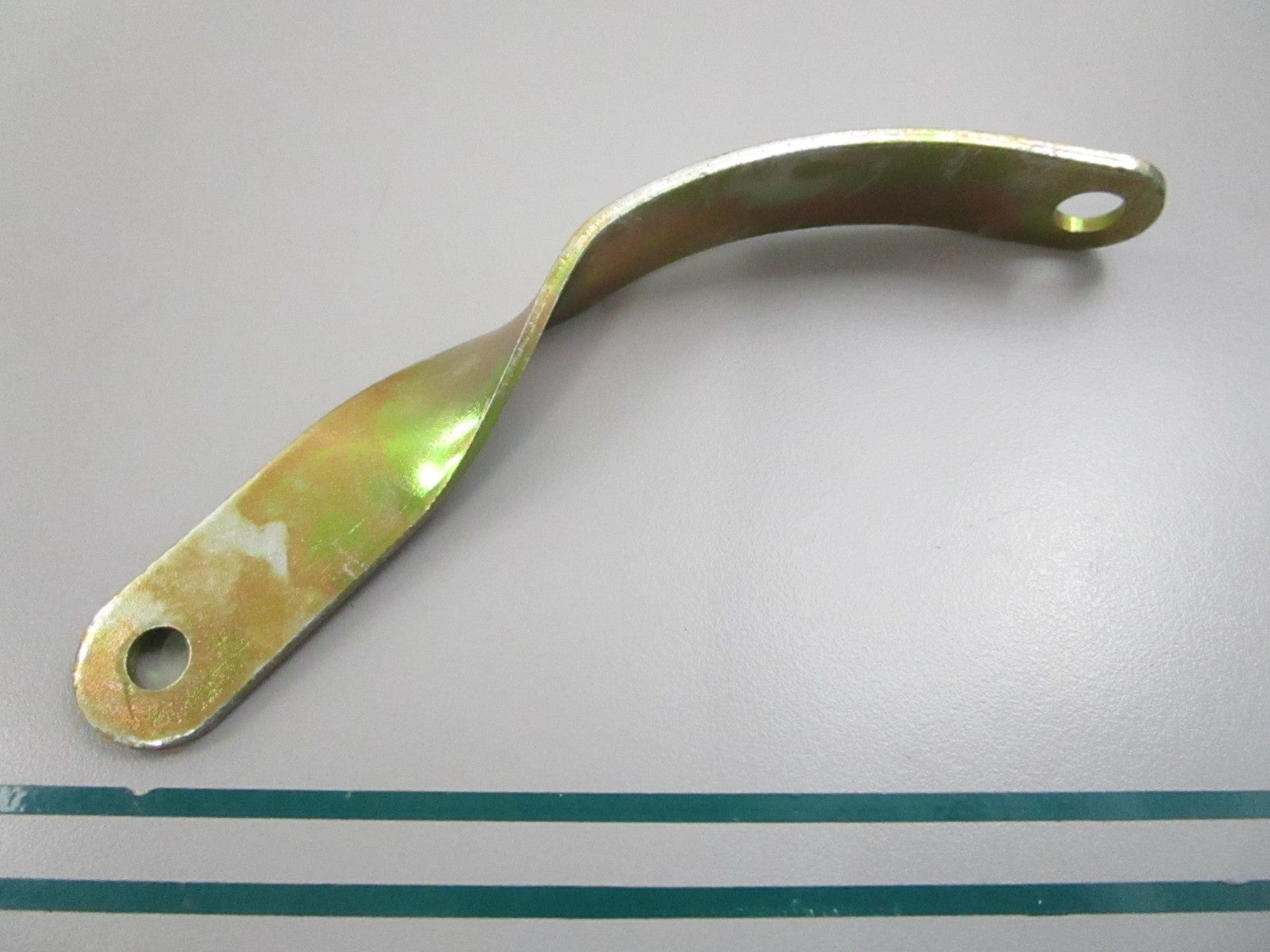 NEW OEM 835122 Volvo Penta Bracket 0810