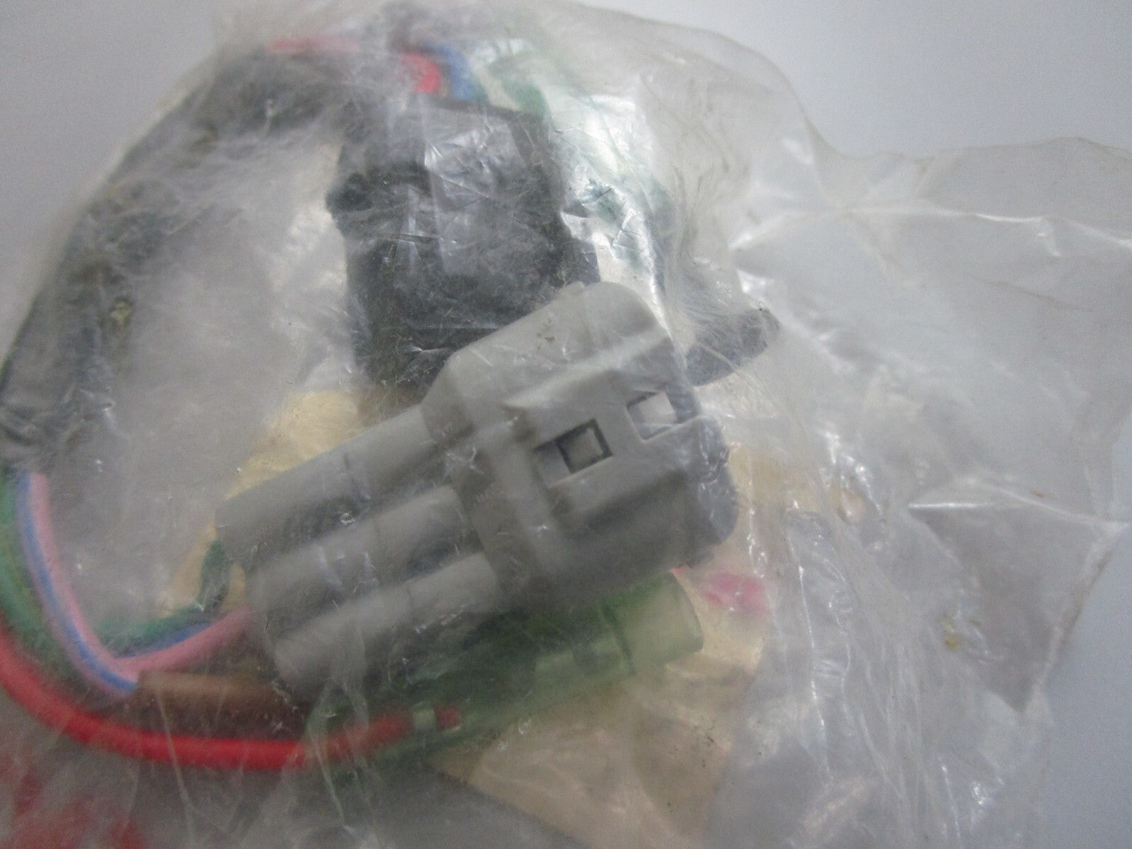 *NEW OEM* 0810 Suzuki Wire Adapter 36661-94600