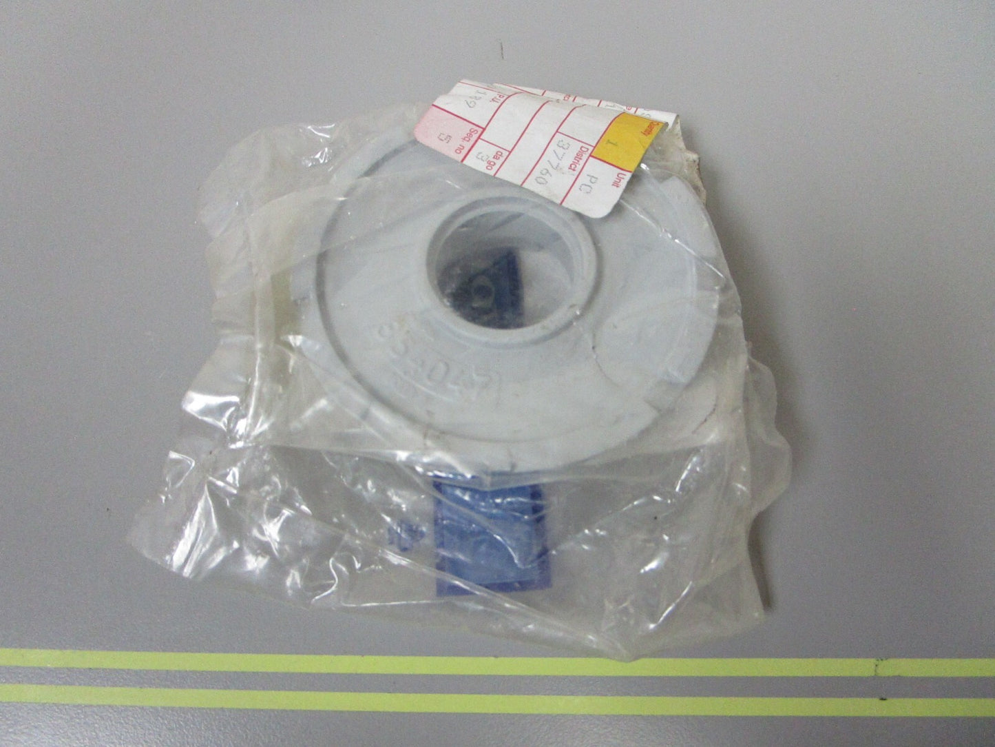 *NEW OEM* 0810 Volvo Penta Spacer 854047