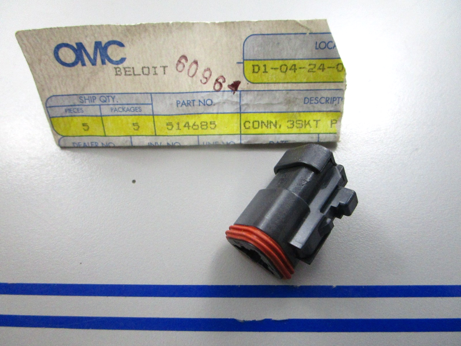 *NEW OEM* 0810 OMC Johnson Evinrude 3-Socket Connector 514685 0514685