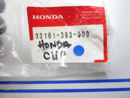 *NEW OEM* 0810 Honda Clip 32161-393-003