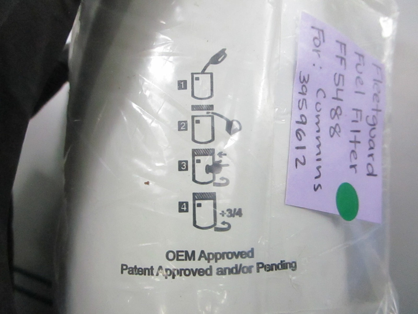 NEW FF5488 For: Cummins Fleetguard Fuel Filter 0810