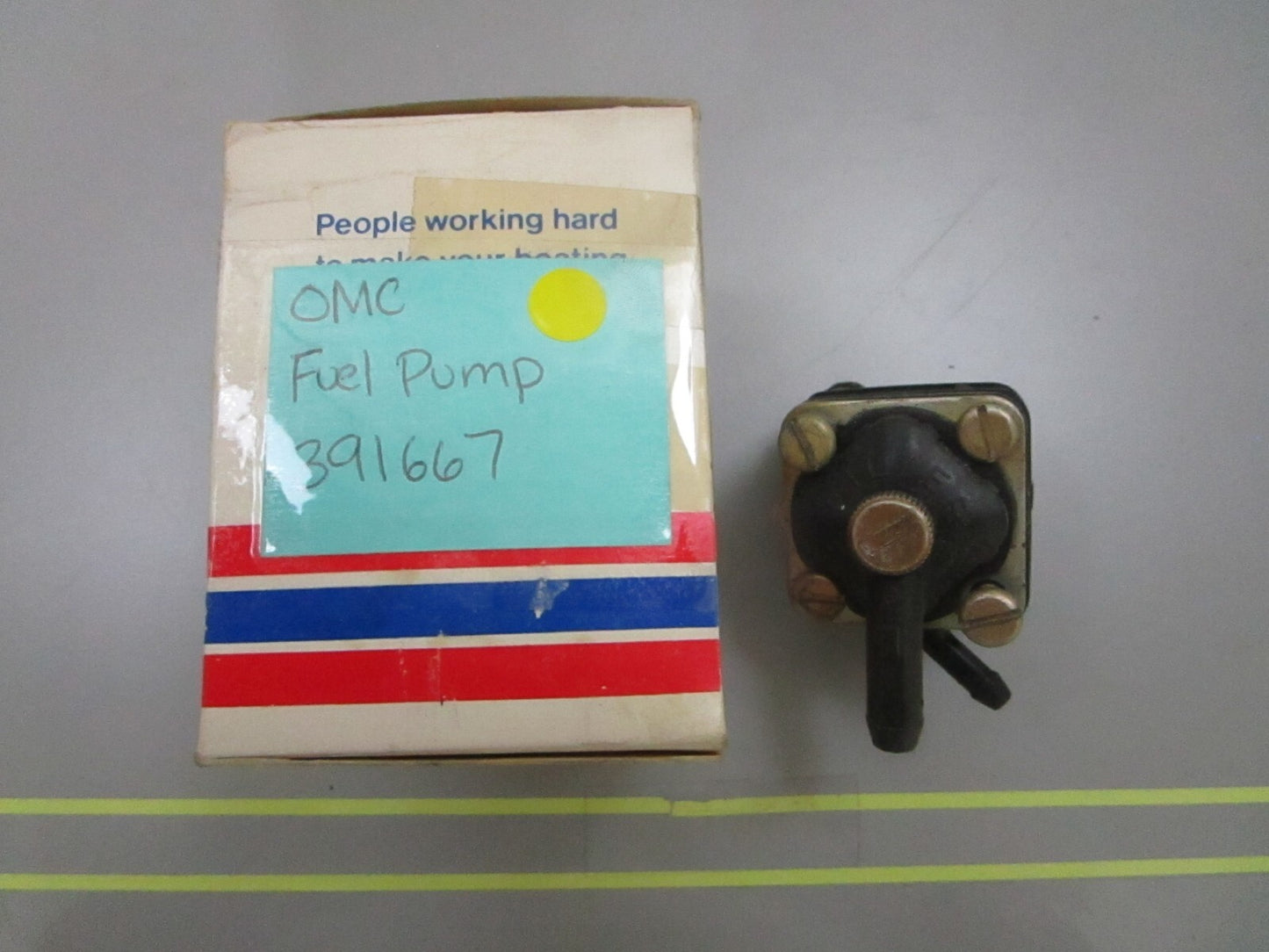 *NEW OEM* 0810 OMC Johnson Evinrude Fuel Pump 391667 0391667