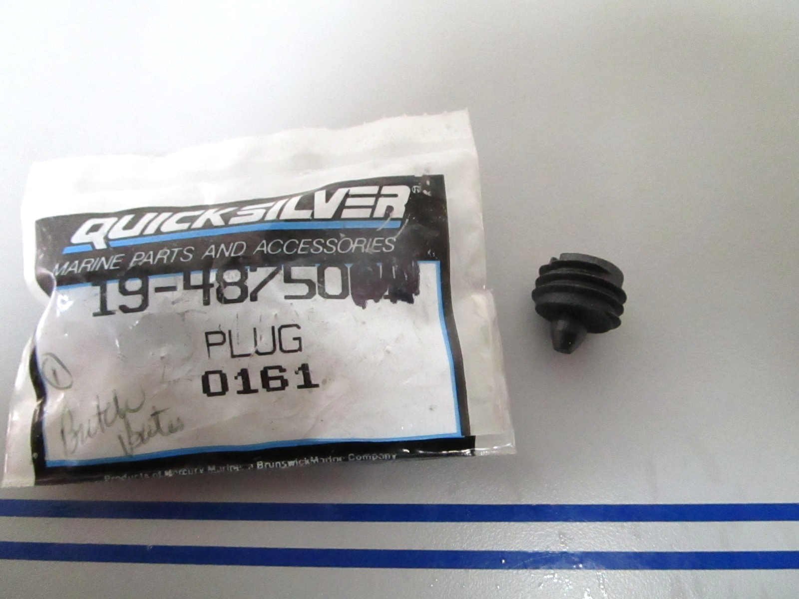 NEW OEM 19-48750 Mercury Quicksilver Plug 0810