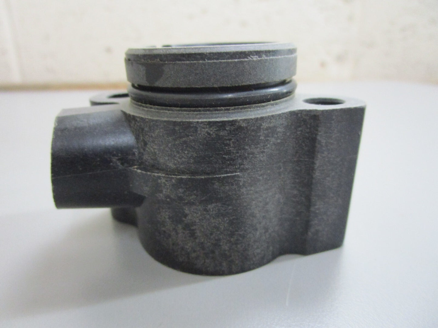 *NEW OEM* 0820 Mercury Quicksilver Housing Ay 46-46893A 3