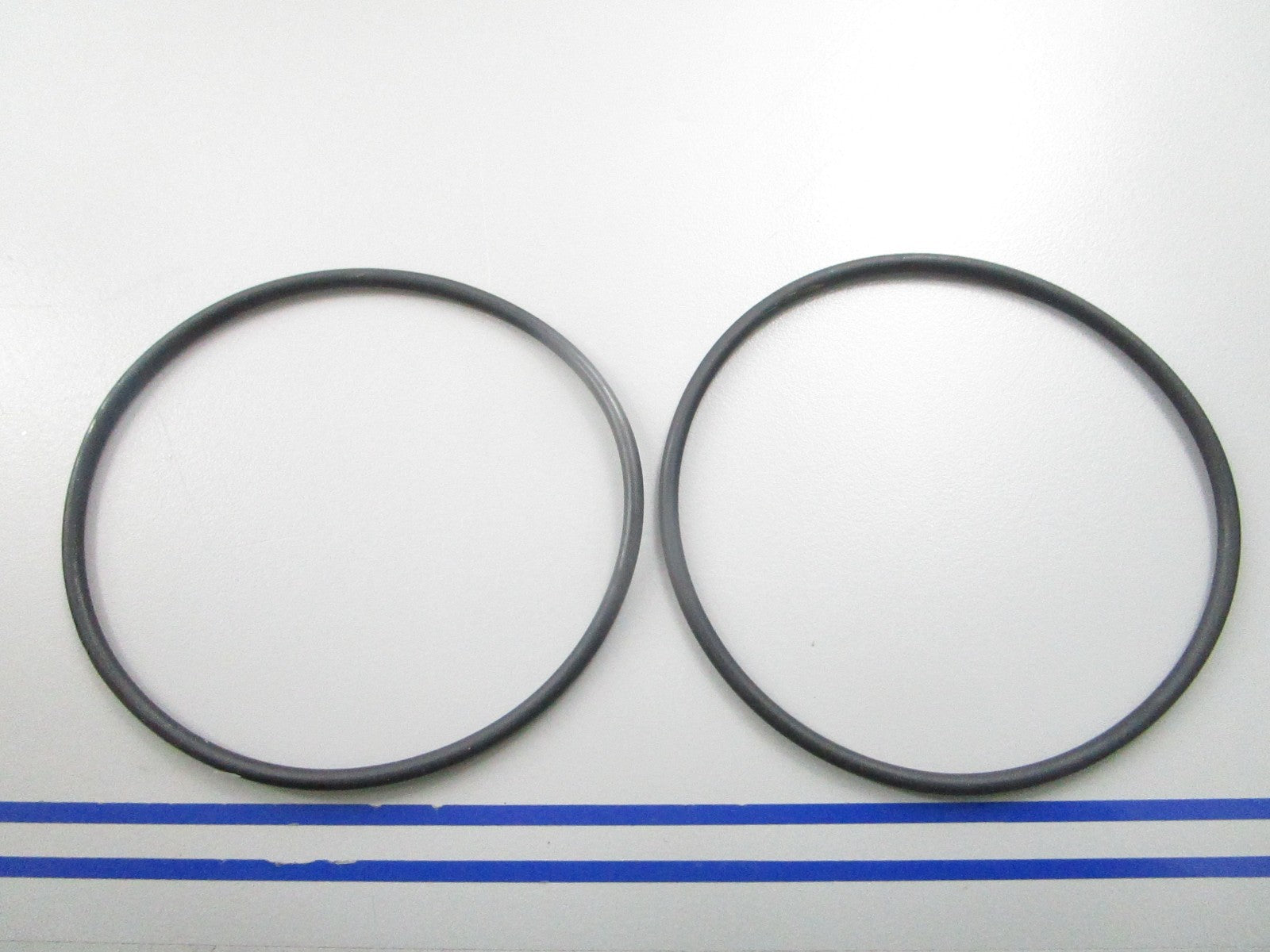 NEW OEM (LOT OF 2) Volvo Penta 925256 O-Ring 0810