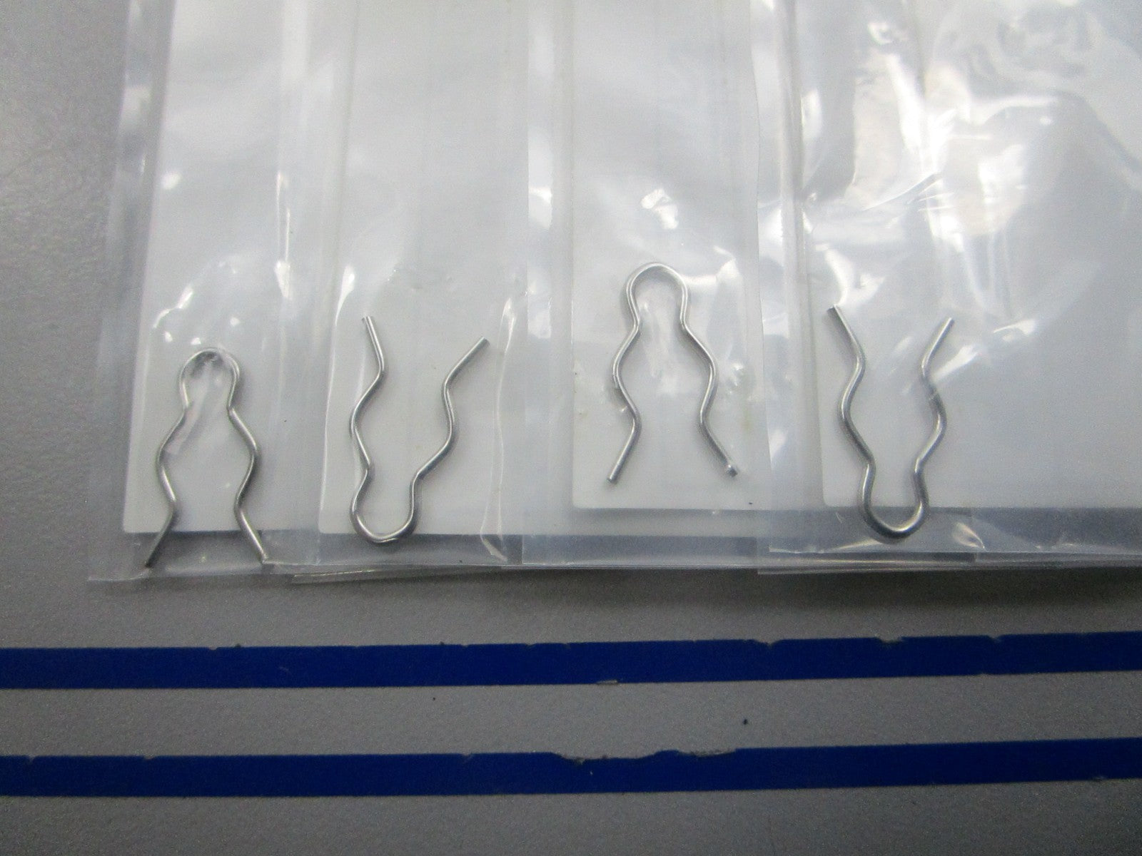 NEW OEM (LOT OF 4) 951703-0800 Tohatsu Snap Retainer 0810