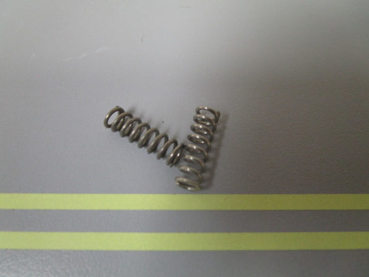 *NEW OEM* (LOT OF 2) 0810 OMC Johnson Evinrude Detent Spring 316505 0316505
