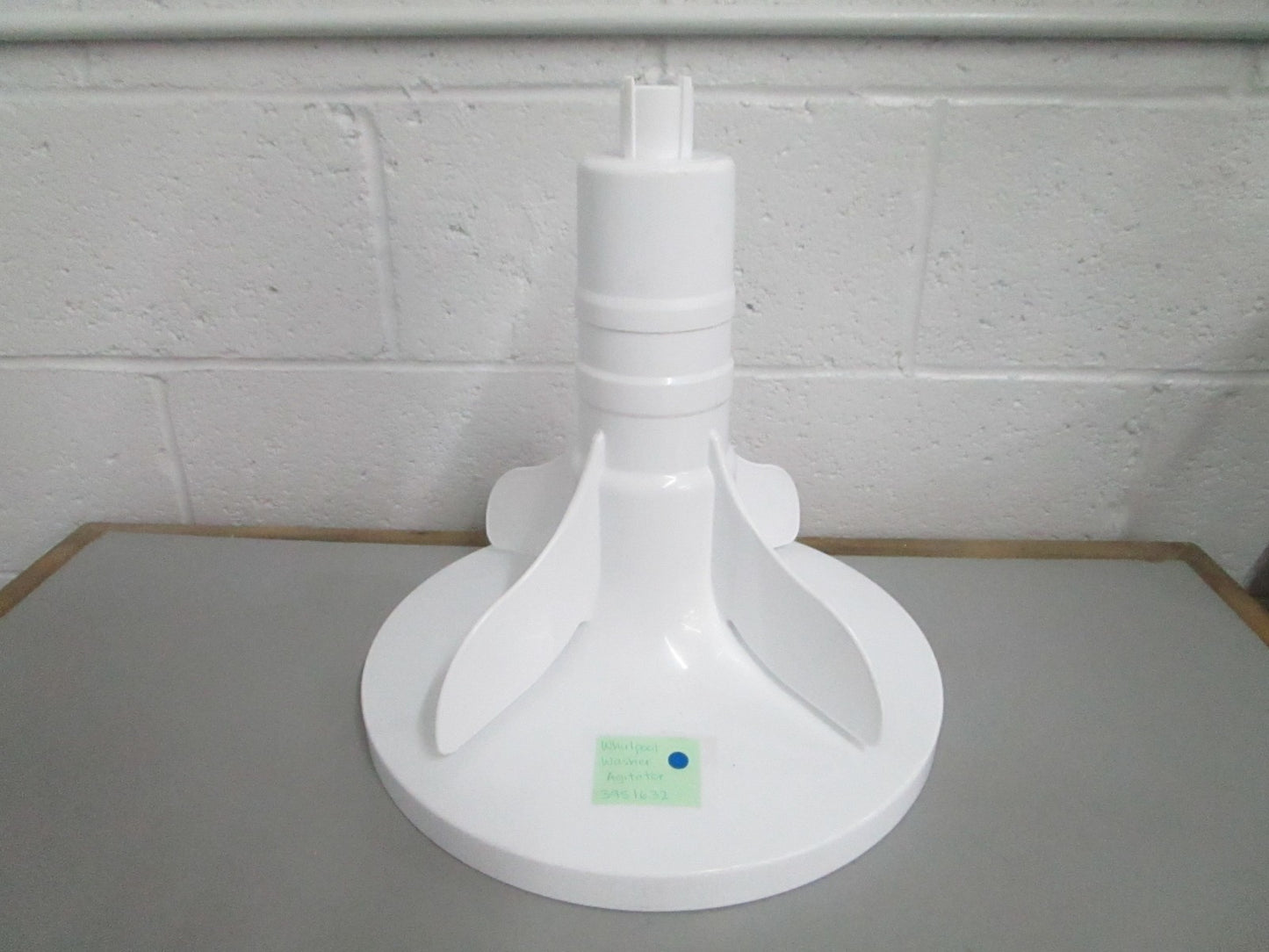 *NEW OEM* 0820 Whirlpool Washer Agitator 3951632