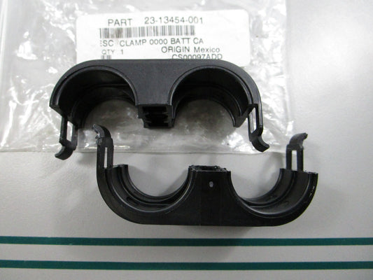 NEW OEM 23-13454-001 Freightliner Battery Cable Dual Clamp 0810