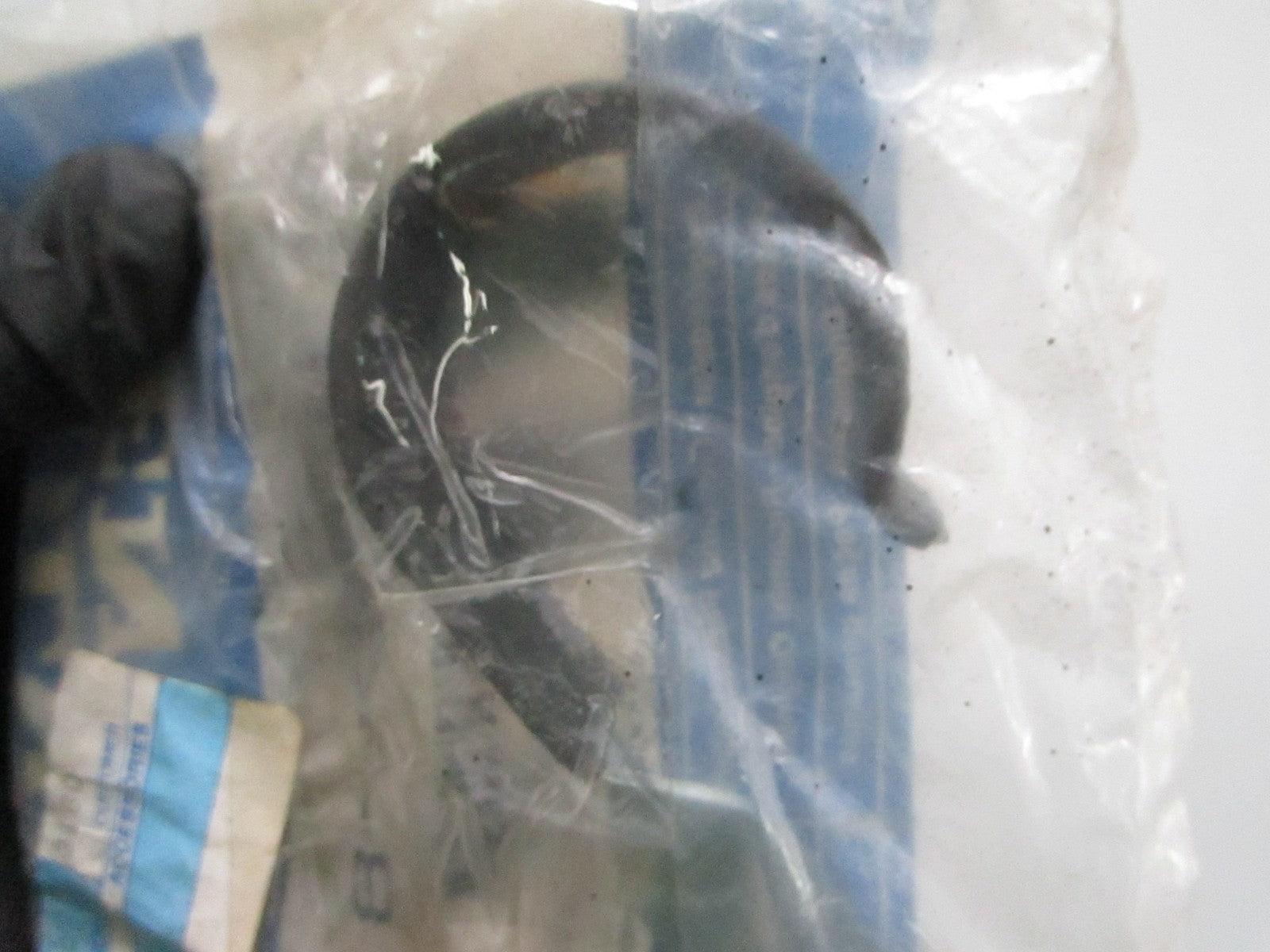 *NEW OEM* 0810 Volvo Penta Bracket Clamp 834974