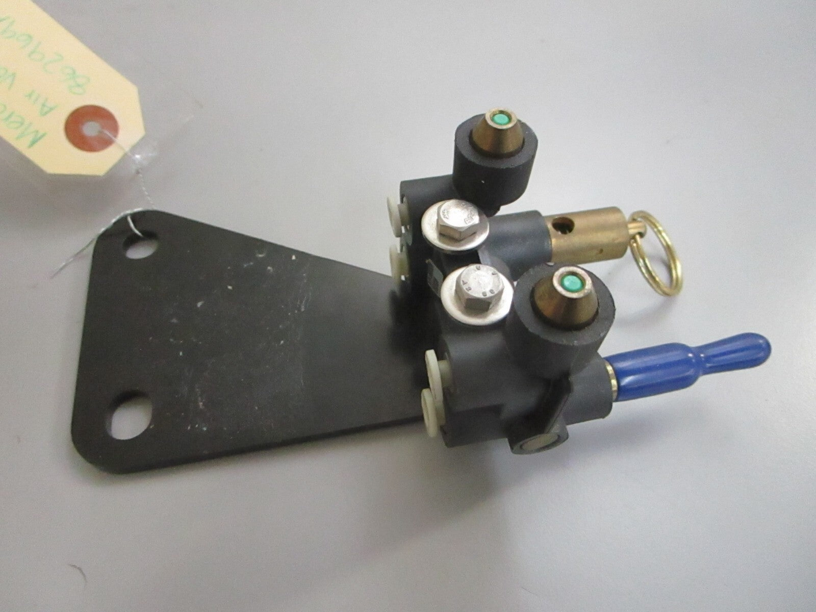 *NEW OEM* 0820 Mercury Quicksilver Air Valve Ay 862969A2