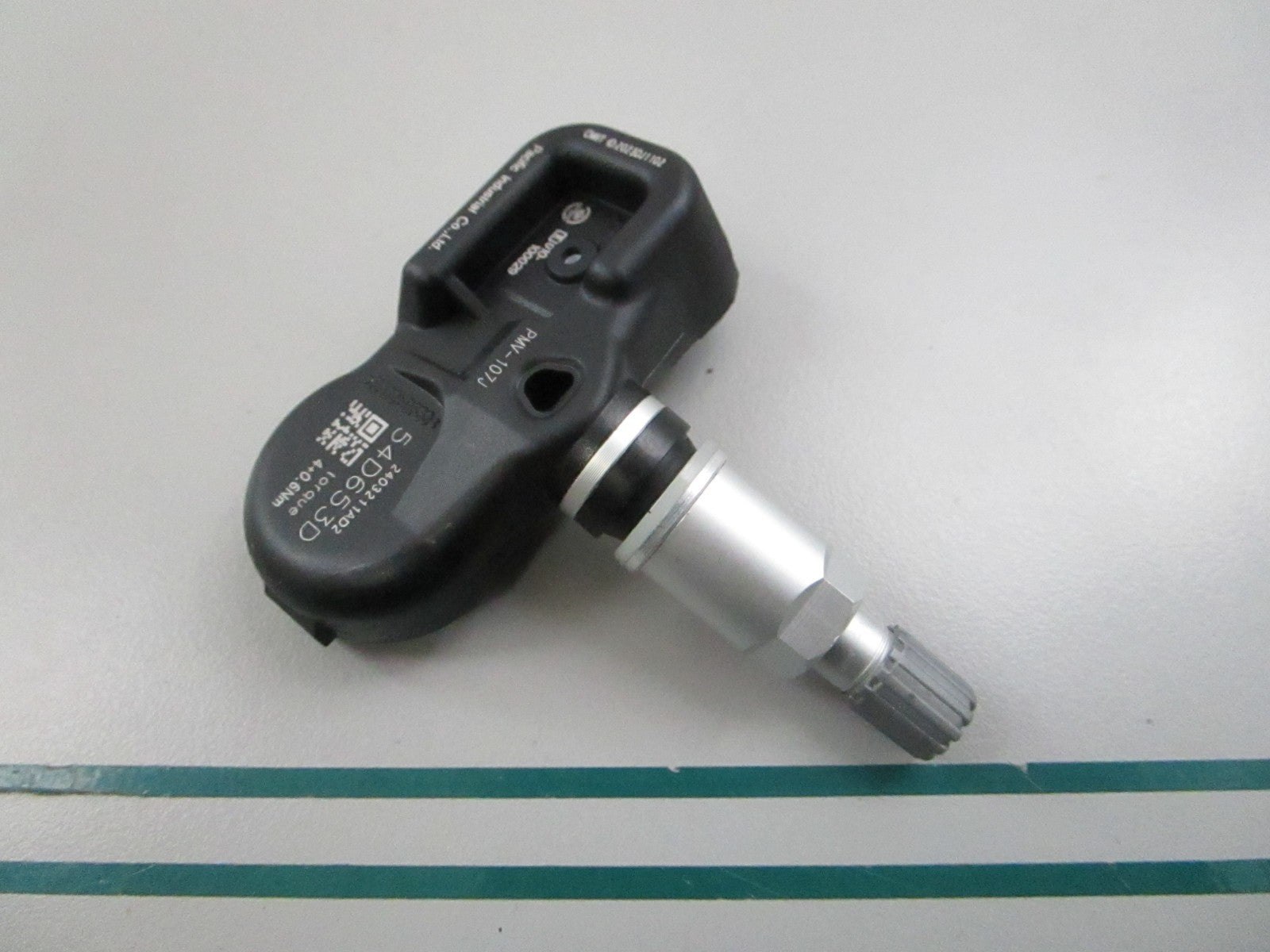 NEW OEM 42607-33021 Toyota Tire Valve Sub-Assembly 0810