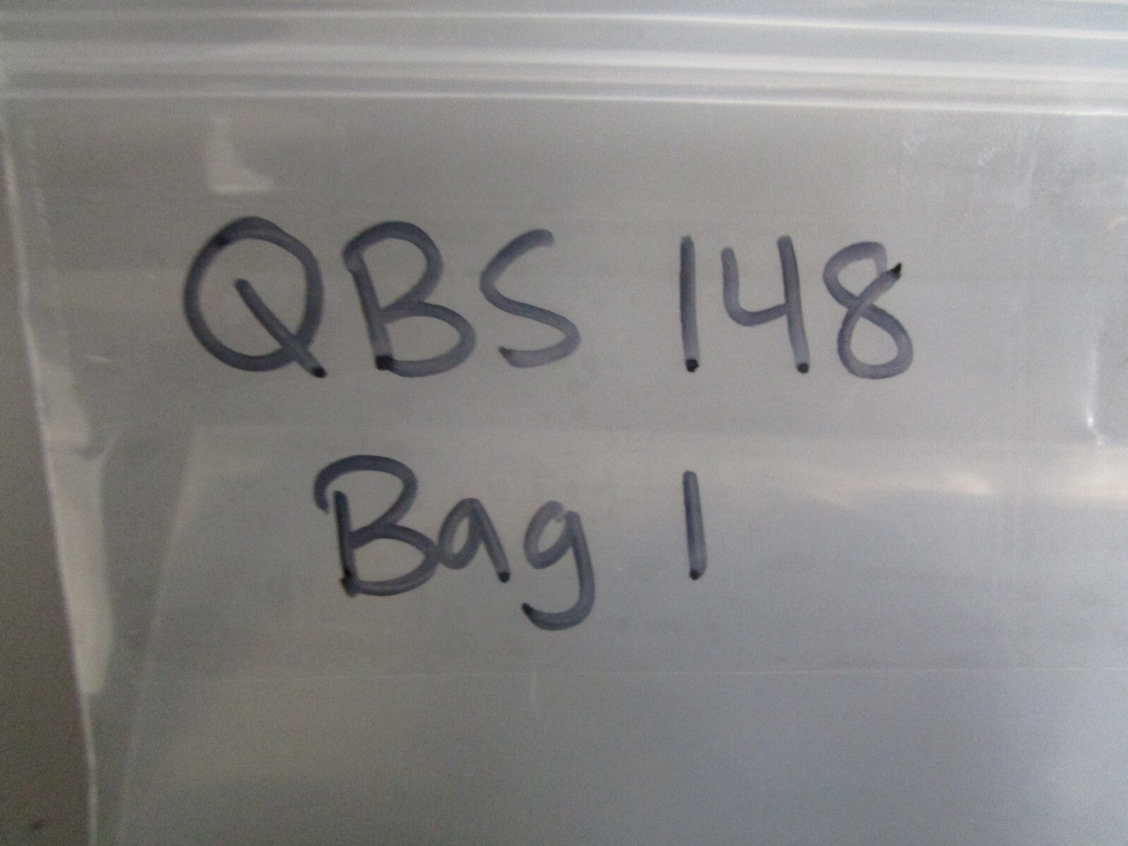 *NEW OEM* 0810 Volvo Penta Shoulder Screw 897456