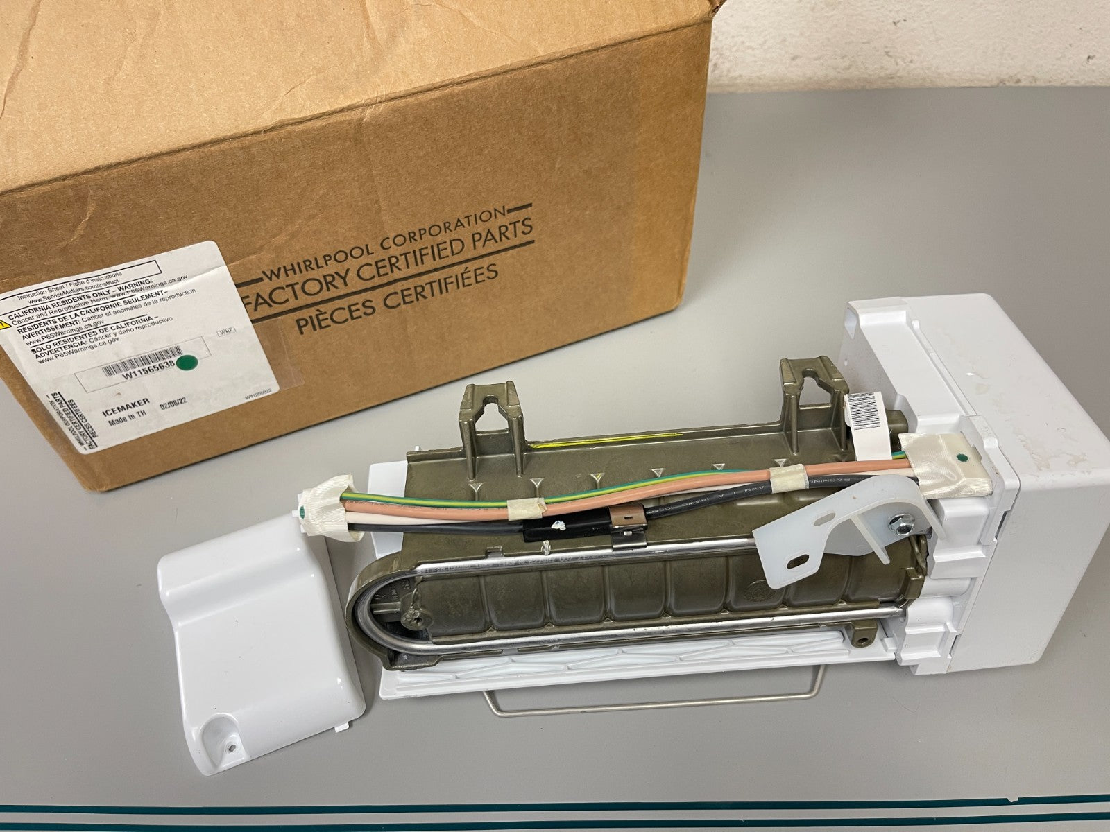 Whirlpool NEW OEM Ice Maker Assembly W11565638 Replaces W11321603 Fridge 0720