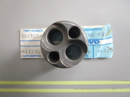 *NEW OEM* 0820 Volvo Penta Bearing Pivot Pin 852705