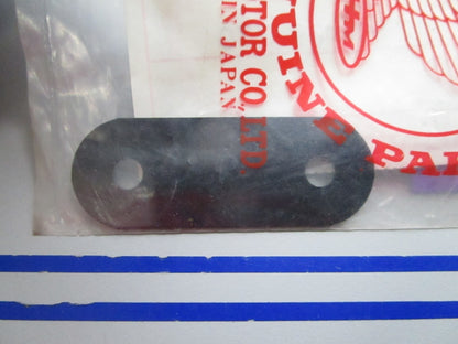 NEW OEM 81216-MG9-770 Honda Plate 0810